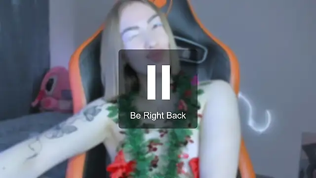 LaraKrein_lk's cam snapshot