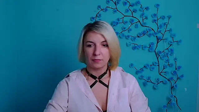 Lana_Foxyy's cam snapshot