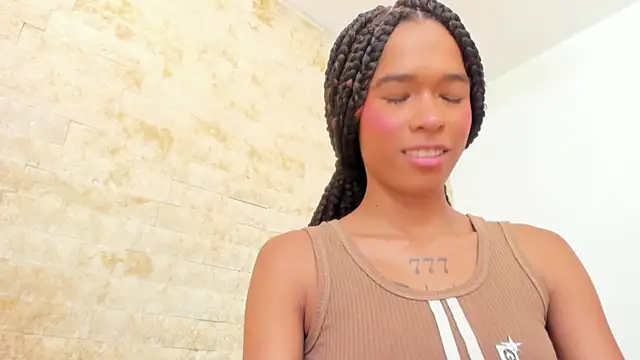 mia_roldan_'s cam snapshot