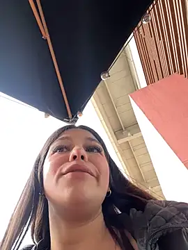 Alyshanon18 live sex cam