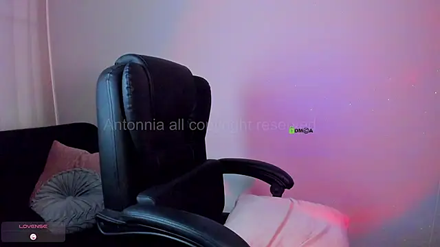 Anttonia_Rose's cam snapshot