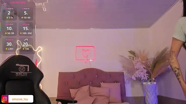 Amara_tay's cam snapshot