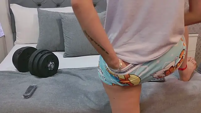 ZoeKrug's cam snapshot