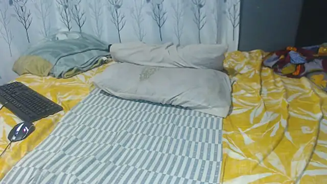 SEXYHUGEASS21's cam snapshot