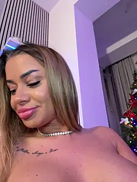 KirstieVegas live sex cam