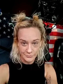 CrazyBabylov3's cam snapshot