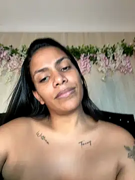 ArielleMillerr-'s cam snapshot