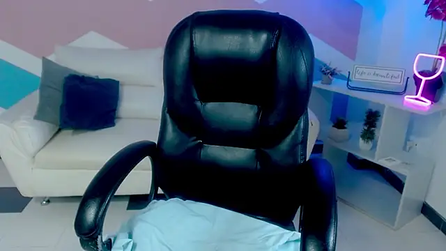 liss__greys's cam snapshot