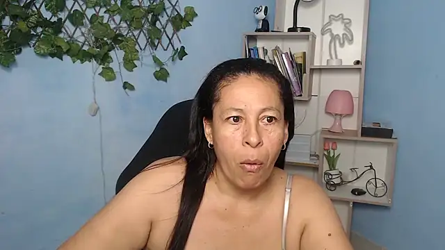 mature_martina's cam snapshot