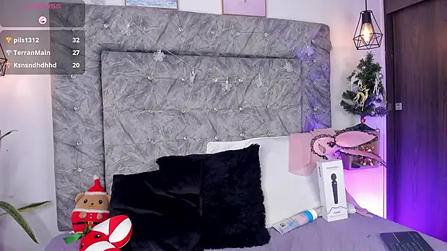 Seraphyne666 live sex cam