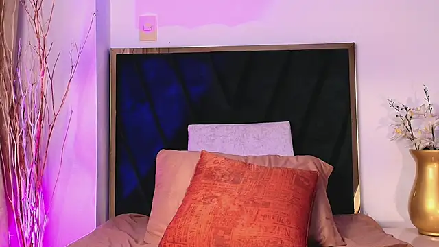 AriadnaHolt's cam snapshot