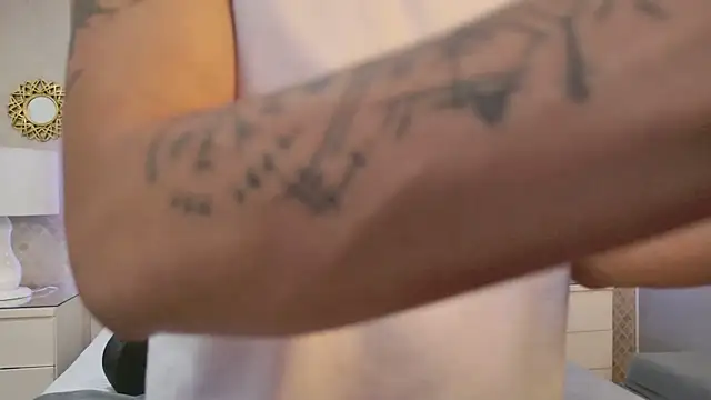 ZoeKrug live sex cam