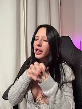 BellaGiaxx live sex cam