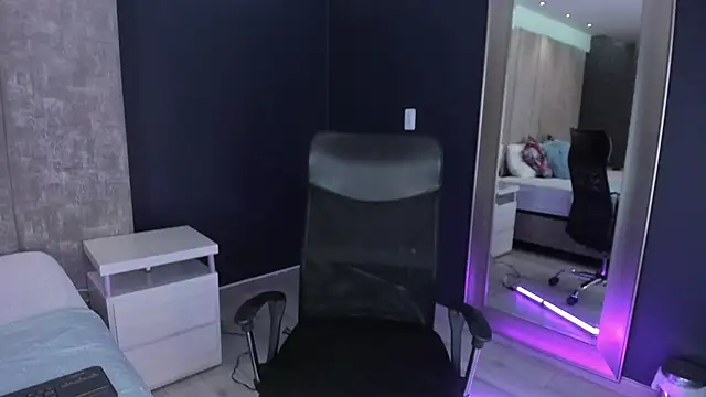 MarianaGarciaa__'s cam snapshot