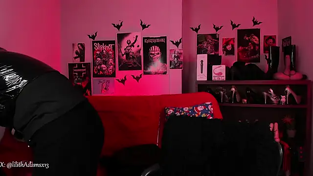 lilith-deveraux's cam snapshot