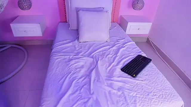 CannelaSmith's cam snapshot