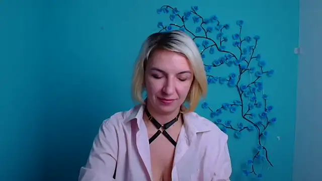 Lana_Foxyy's cam snapshot