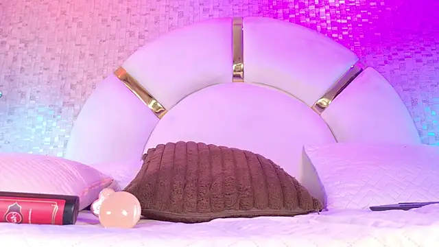 emily_dempsey live sex cam