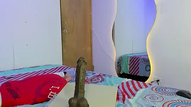 lyan_hots's cam snapshot