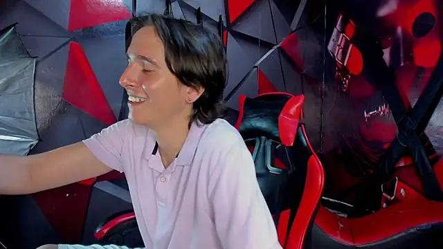 Aaron_LatinMen2's cam snapshot