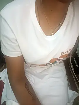 tamil_thaara03's cam snapshot