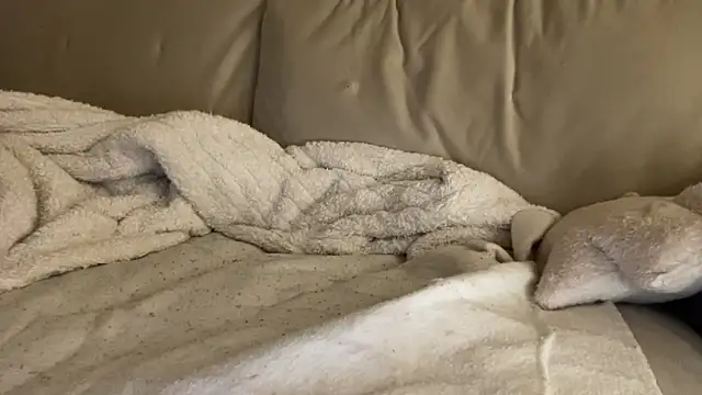 ijustturned18today's cam snapshot