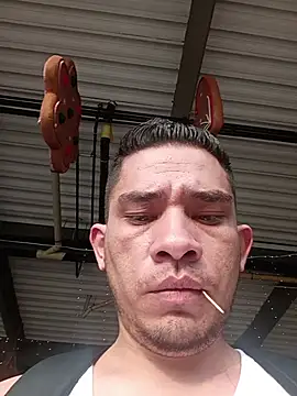 Gloryholeroom live sex cam