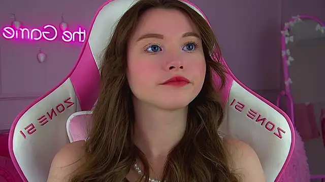 KeiraAsti live sex cam