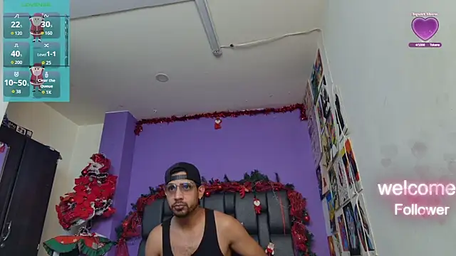 ashtoncooperr's cam snapshot