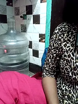 Payal-001's cam snapshot