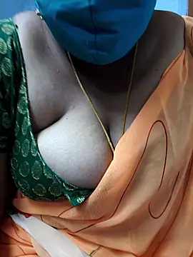 TAMIL_ELAKKIYA's cam snapshot