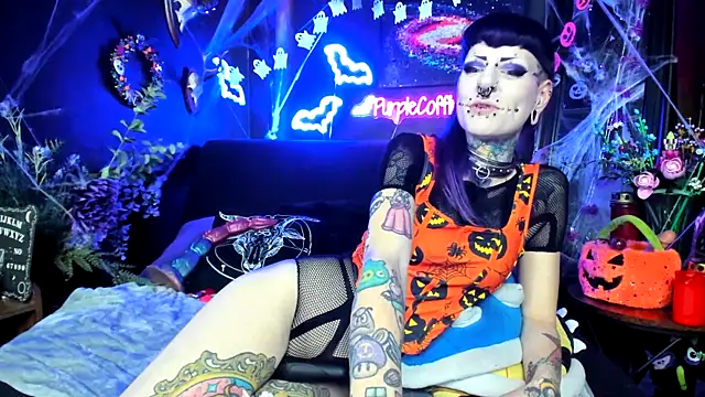 Purple_Coffin666's cam snapshot