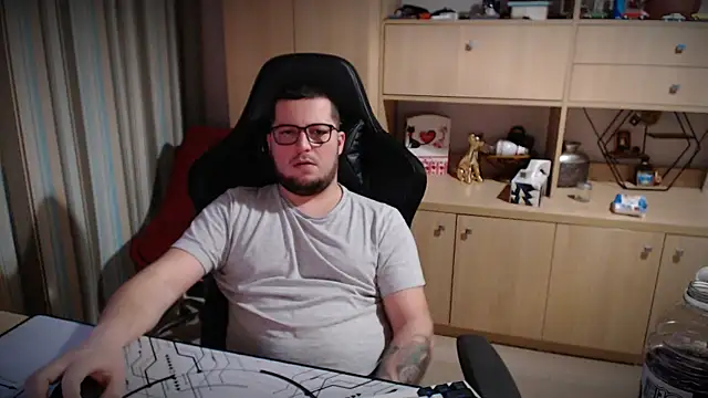 kevinnlovelly's cam snapshot