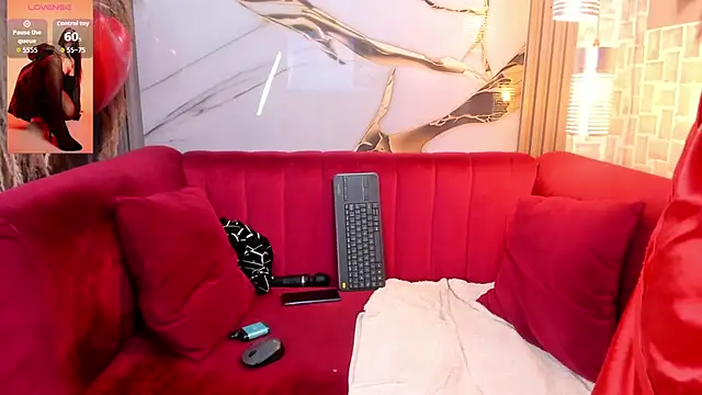 Bella_williamss_'s cam snapshot