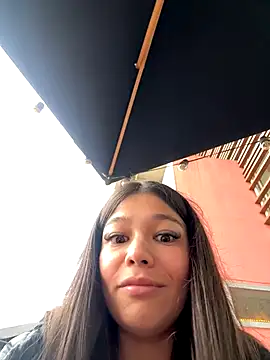 Alyshanon18 live sex cam