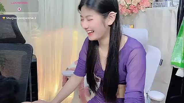 Yvonne-07's cam snapshot