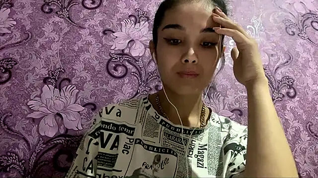 AylinBlush's cam snapshot