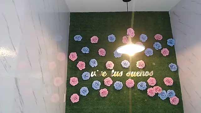 Kimberly23_a's cam snapshot