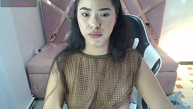 Kendall_Queen_v's cam snapshot