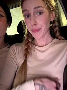 kira_mia live sex cam