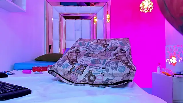 Melanny_hot69's cam snapshot