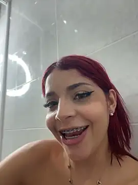 ArieliciousXXX's cam snapshot