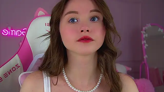 KeiraAsti's cam snapshot