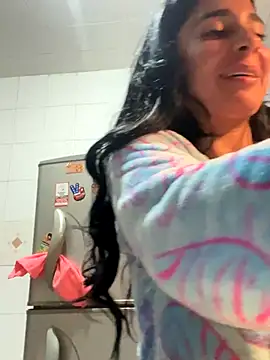 Meganmilk1 live sex cam