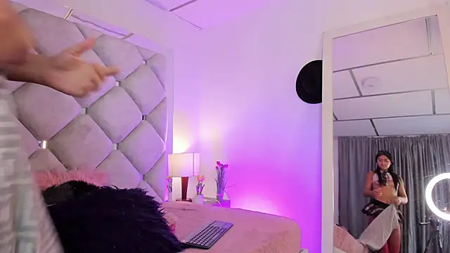 alessiaferry's cam snapshot