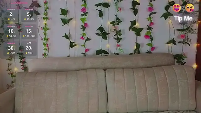 MiaWinx's cam snapshot