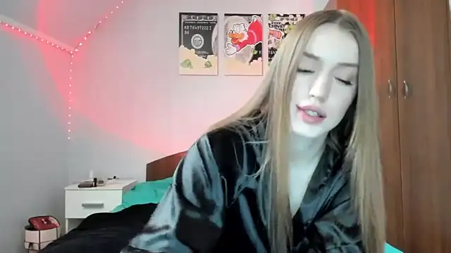 tinyglow's cam snapshot