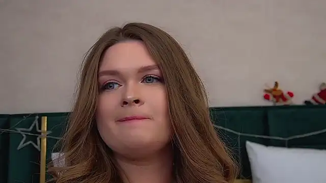 CrystalLyons's cam snapshot