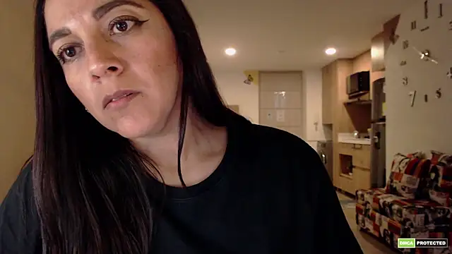 urcute_kitten's cam snapshot