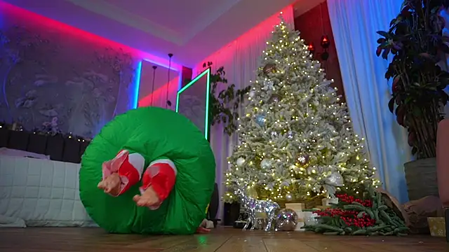 eva_fashionista's cam snapshot